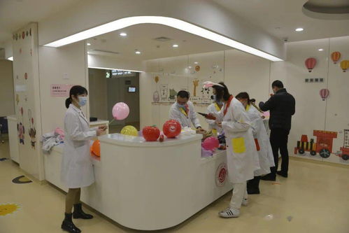 太原市婦幼保健院 “相約婦幼 志愿同行” 小丑醫(yī)生志愿服務(wù)點(diǎn)亮中醫(yī)養(yǎng)生保健新體驗(yàn)